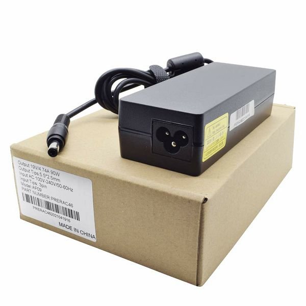 Kućni punjač za prijenosno računalo 5.5*2.5 (za Lenovo 19V/4.74A/90W )